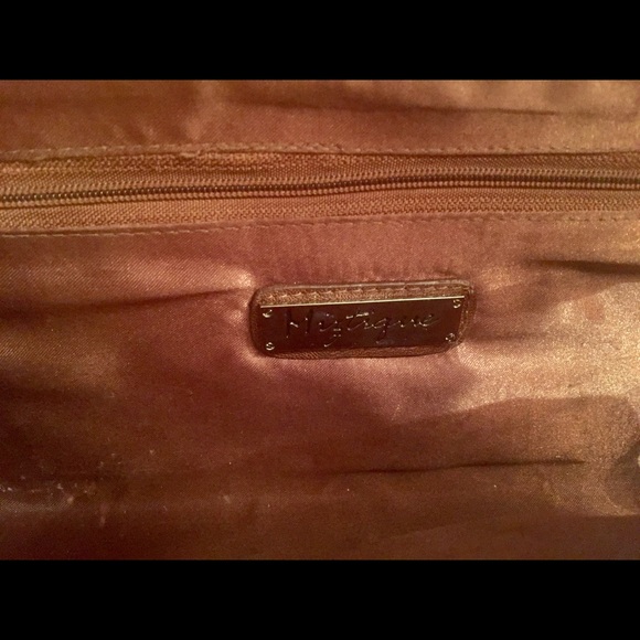 Clutch - Picture 4 of 6